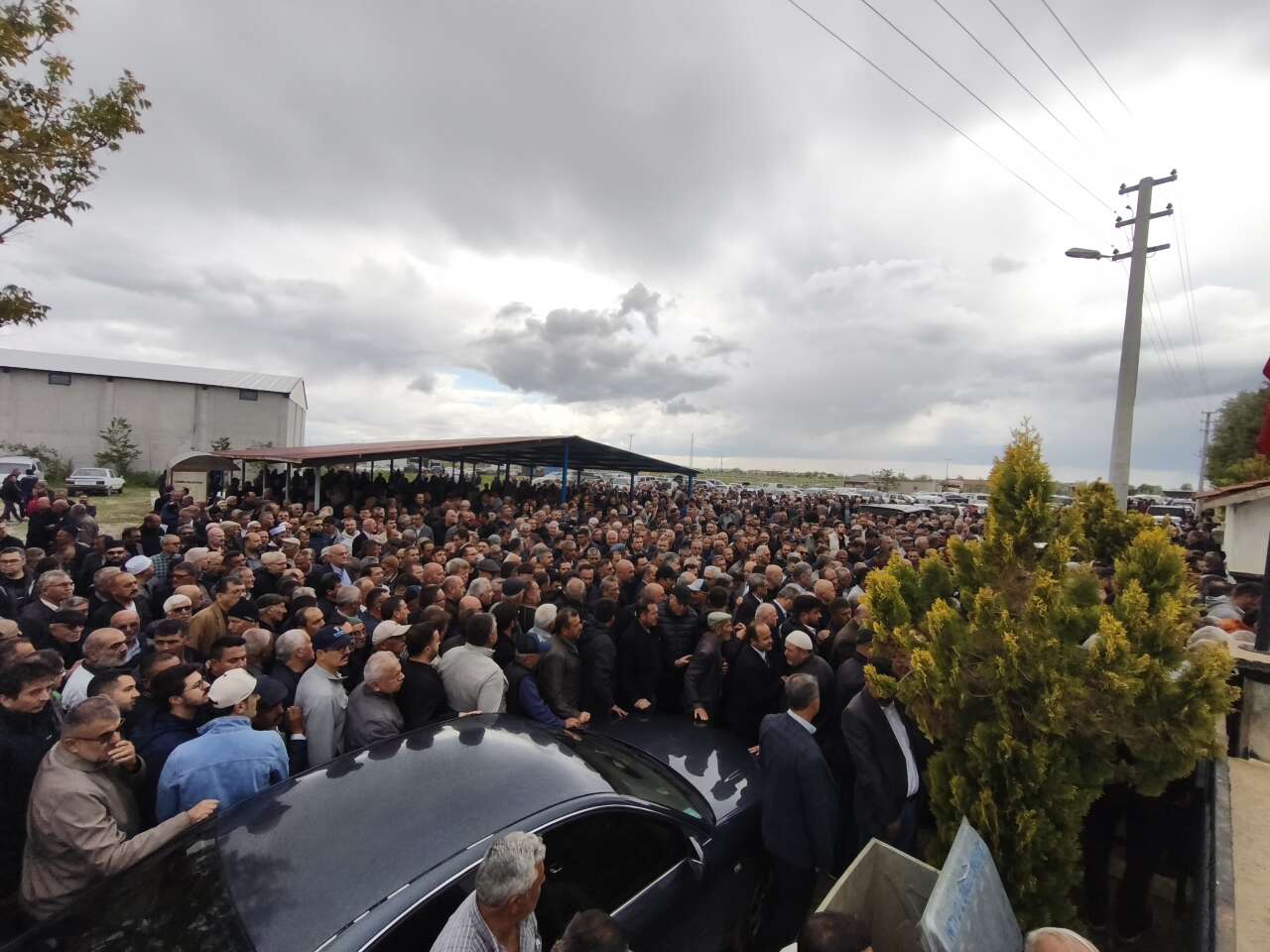 Konya’da sevenleri Recep Konuk’un oğlu Fatih Konuk’a son görevini yaptı 16